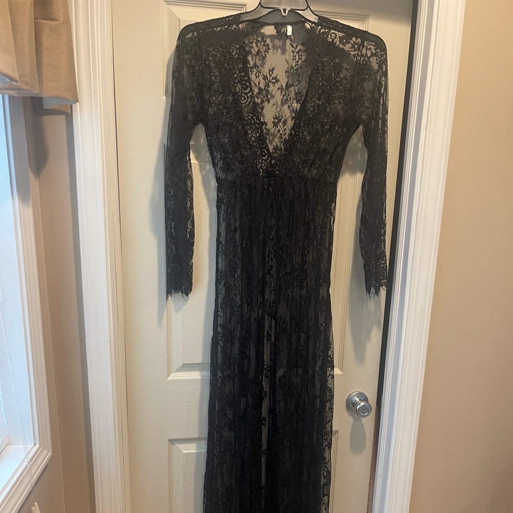 Elegant Black Lace Dress